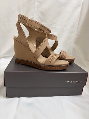 Vince Camuto VC-Ivanta Almond Beige Leather Wedge Sandals  8.5 NWT